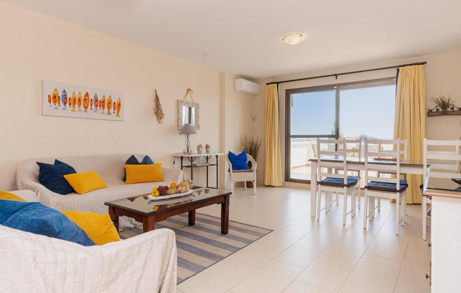 Wonderful 3 Bedroom With Two Spacious Terraces Benalmádena